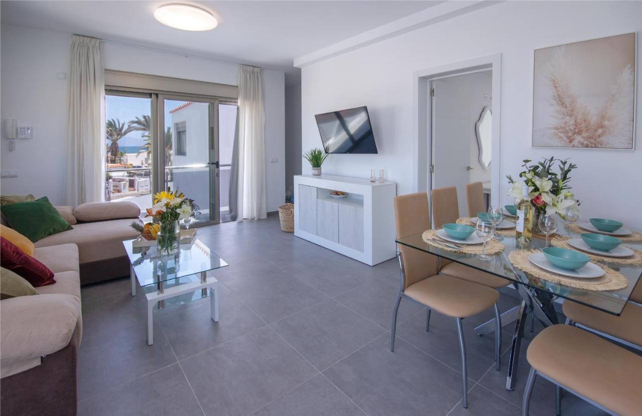 Apartment Holiday 5 Beachfront Corralejo By Holidays Home Esterno foto