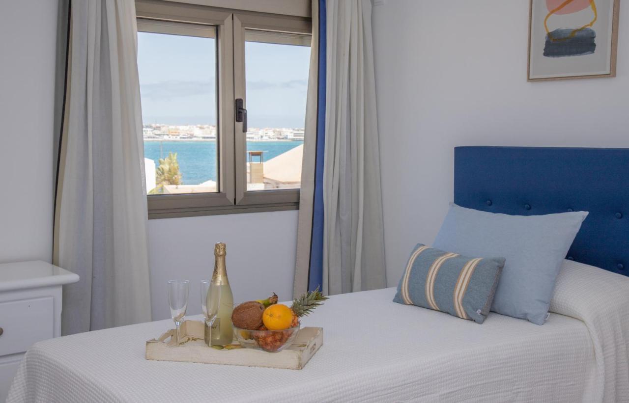 Apartment Holiday 5 Beachfront Corralejo By Holidays Home Esterno foto