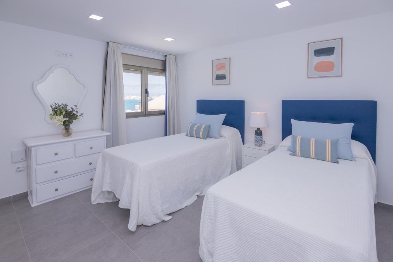 Apartment Holiday 5 Beachfront Corralejo By Holidays Home Esterno foto
