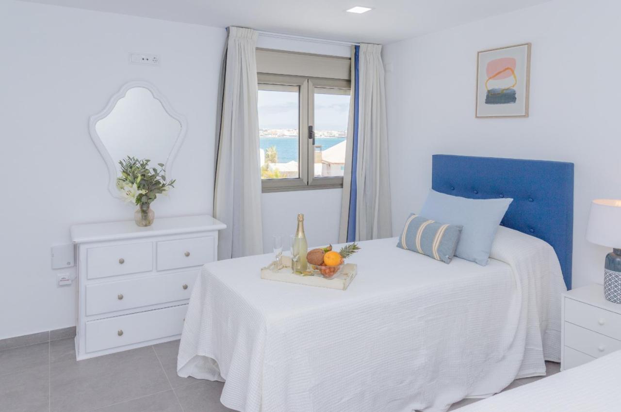 Apartment Holiday 5 Beachfront Corralejo By Holidays Home Esterno foto